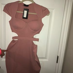 Pretty Little Thing- cap sleeve bodycon dress